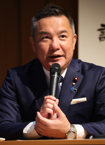鈴木 英敬 様