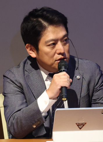 川名 正憲 氏